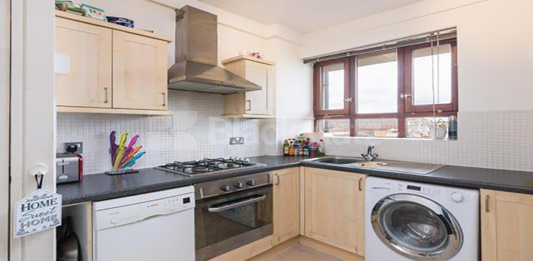 			2 Bedroom, 1 bath, 1 reception Flat			 Birkenhead Street , KINGS CROSS